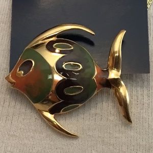 Retro fish brooch